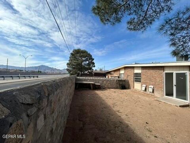 10003 CARIBOU Drive B, El Paso, TX 79924