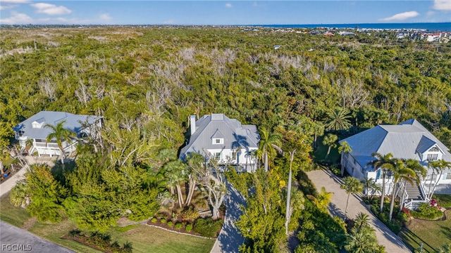 205 Daniel DR, Sanibel, FL 33957