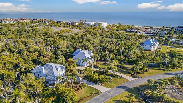 205 Daniel DR, Sanibel, FL 33957