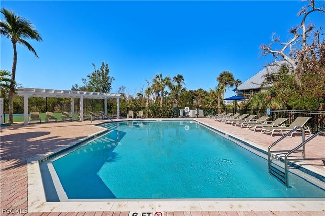 205 Daniel DR, Sanibel, FL 33957