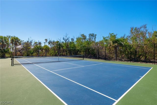 205 Daniel DR, Sanibel, FL 33957