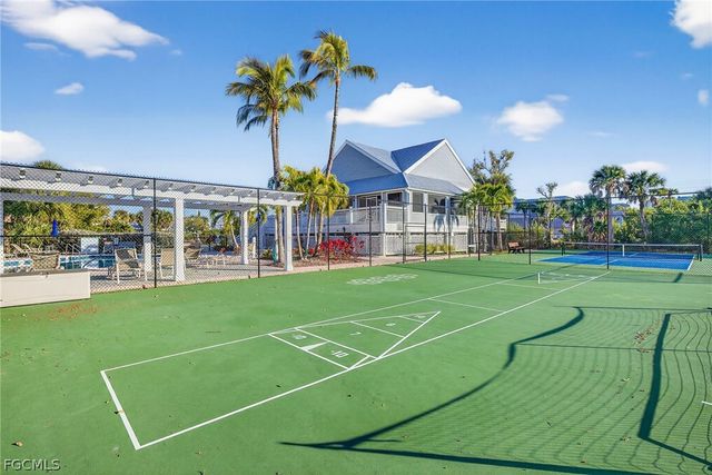 205 Daniel DR, Sanibel, FL 33957