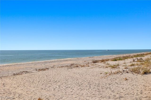 205 Daniel DR, Sanibel, FL 33957