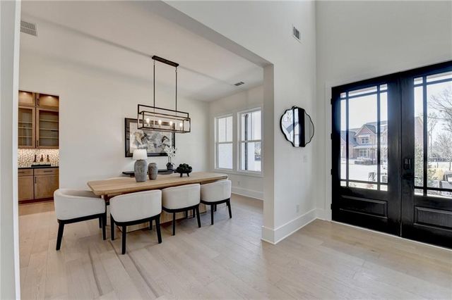 4275 Hawthorn Circle, Alpharetta, GA 30022