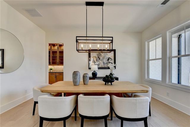 4275 Hawthorn Circle, Alpharetta, GA 30022