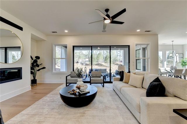 4275 Hawthorn Circle, Alpharetta, GA 30022