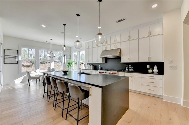 4275 Hawthorn Circle, Alpharetta, GA 30022