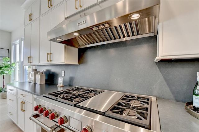 4275 Hawthorn Circle, Alpharetta, GA 30022