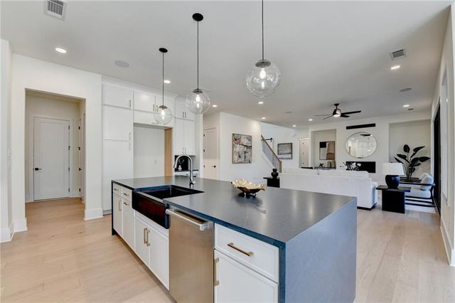 4275 Hawthorn Circle, Alpharetta, GA 30022