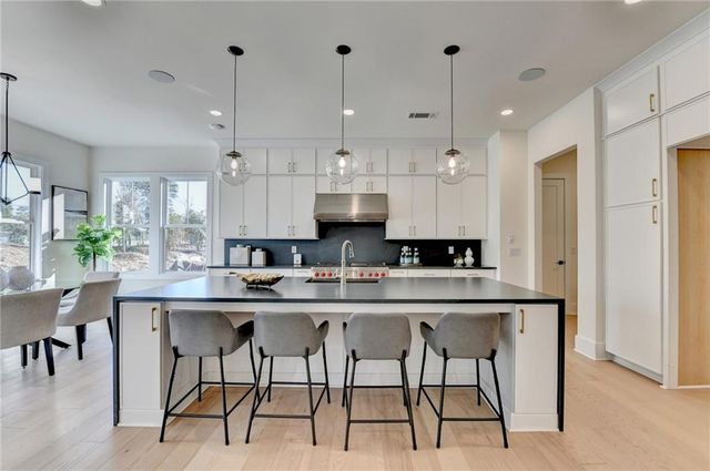 4275 Hawthorn Circle, Alpharetta, GA 30022