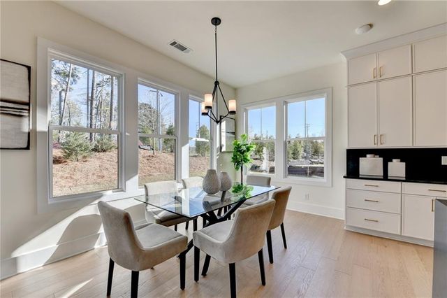 4275 Hawthorn Circle, Alpharetta, GA 30022