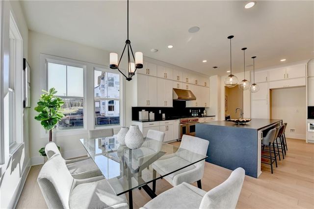 4275 Hawthorn Circle, Alpharetta, GA 30022