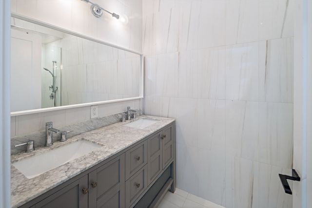 456 Meridian St 1, Boston, MA 02128