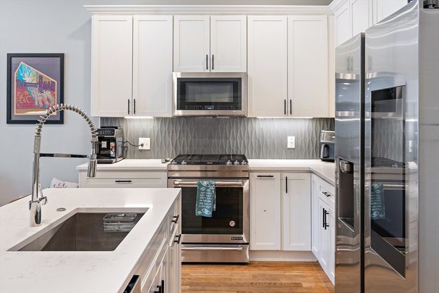 456 Meridian St 1, Boston, MA 02128