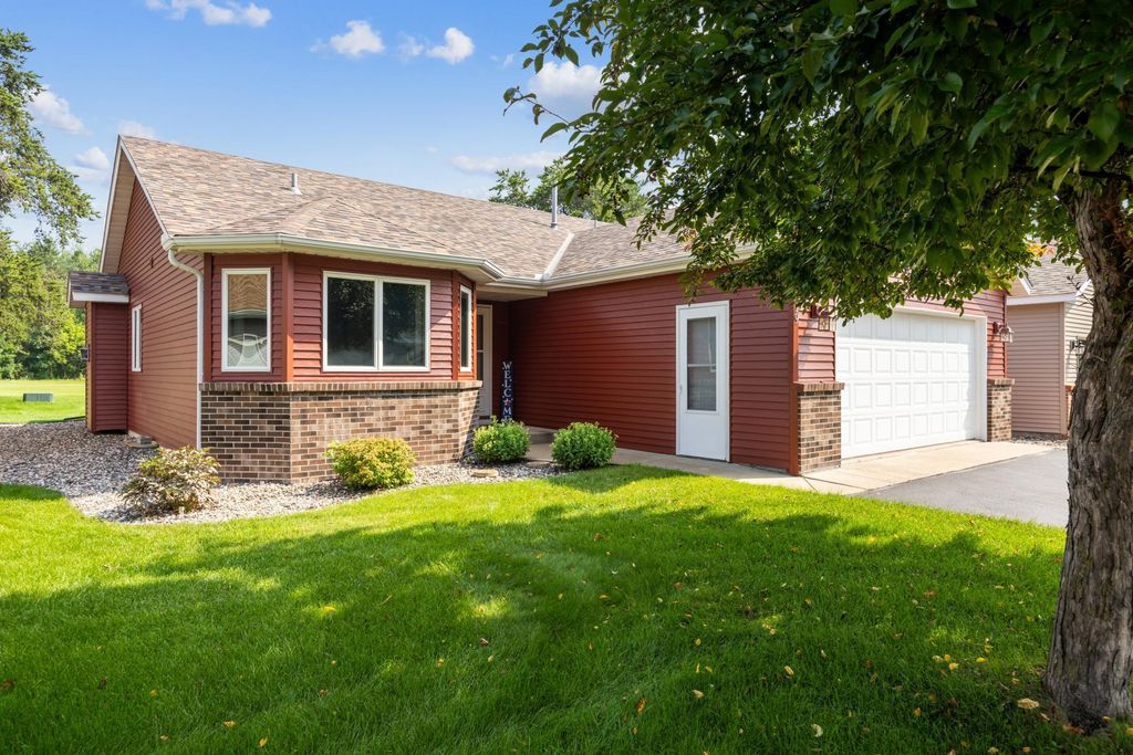 19 Pine Tree Court, Sartell, MN 56377