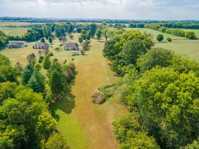 6616 Old Zion Rd, Columbia, TN 38401