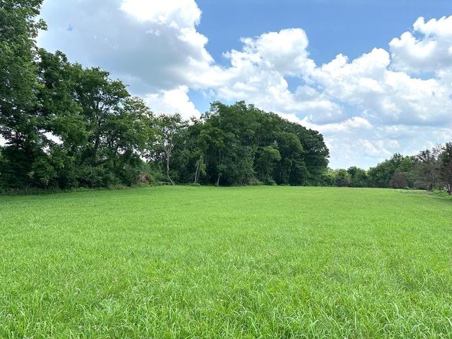 6616 Old Zion Rd, Columbia, TN 38401