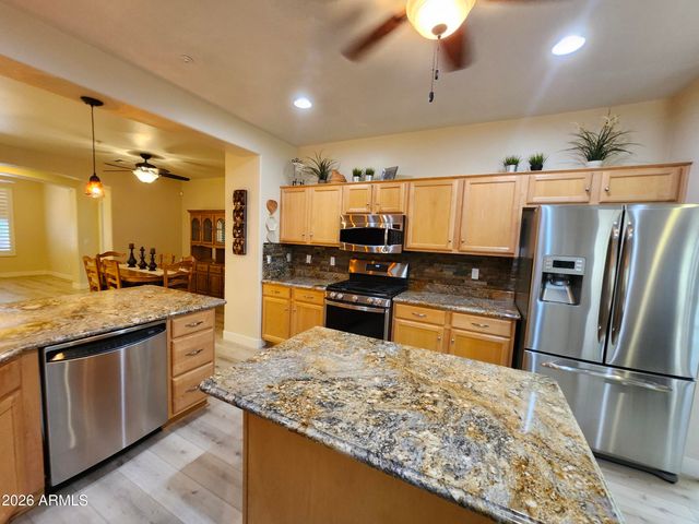 12864 W HEDGE HOG Place, Peoria, AZ 85383