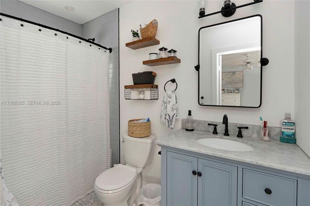 1221 SW 74th Ct, Miami, FL 33144