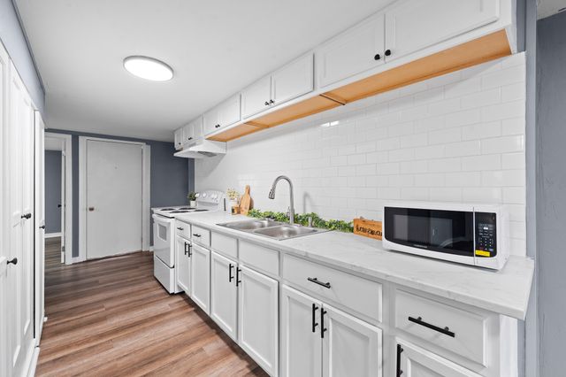 107 Avenue B Avenue, Whitney, TX 76692