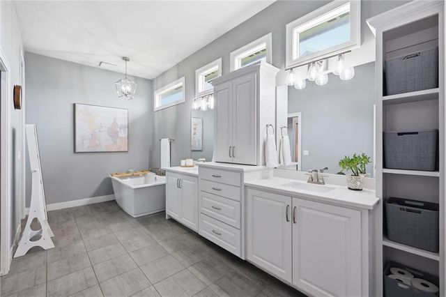 12211 W 183rd Terrace, Overland Park, KS 66013