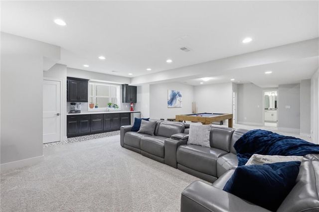 12211 W 183rd Terrace, Overland Park, KS 66013