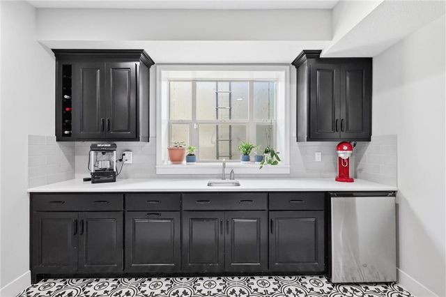 12211 W 183rd Terrace, Overland Park, KS 66013