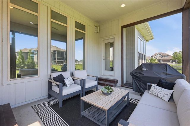 12211 W 183rd Terrace, Overland Park, KS 66013