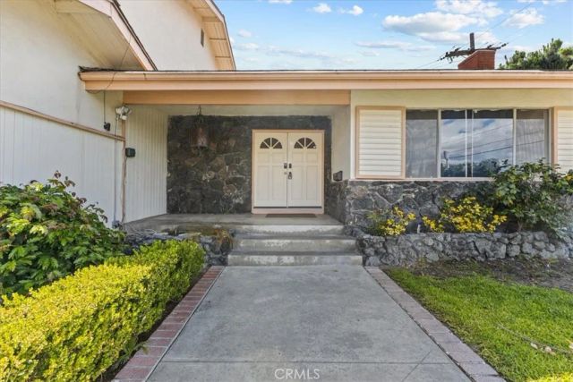 426 S Fernhill Lane, Anaheim, CA 92807