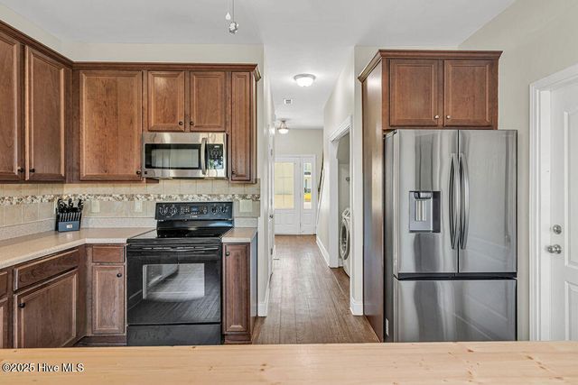 218 Maidstone Drive, Richlands, NC 28574