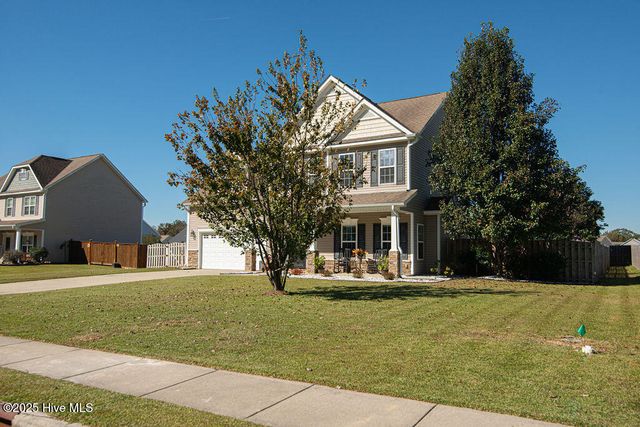 218 Maidstone Drive, Richlands, NC 28574