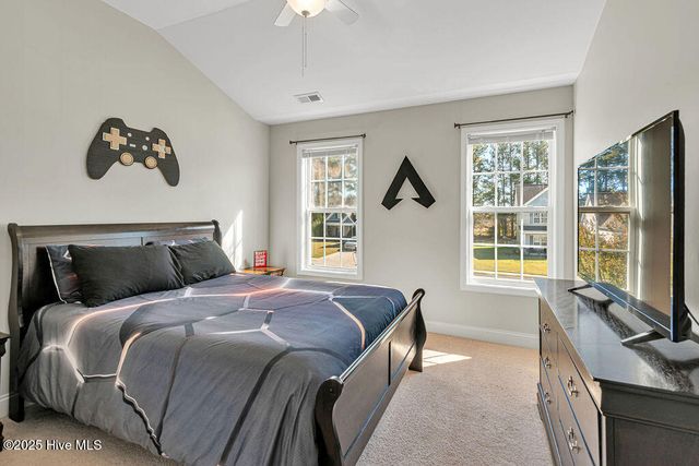 218 Maidstone Drive, Richlands, NC 28574