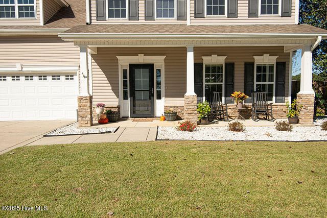 218 Maidstone Drive, Richlands, NC 28574