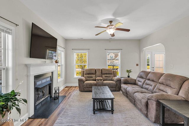 218 Maidstone Drive, Richlands, NC 28574