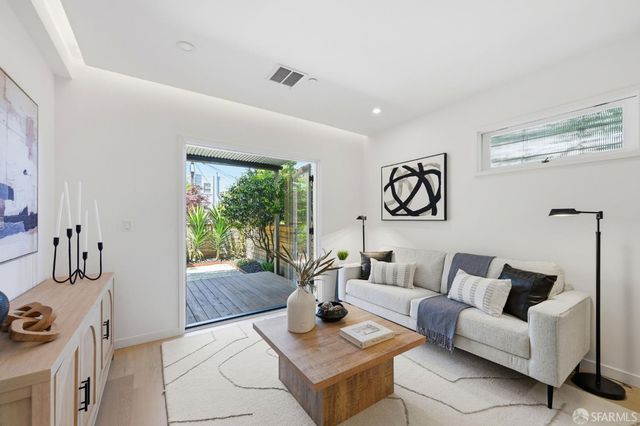 136 Parnassus Avenue 4, San Francisco, CA 94117