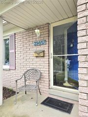 39857 John Drive, Canton, MI 48187