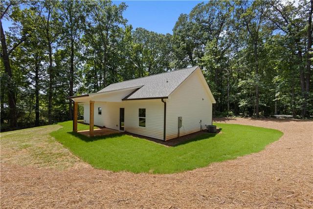 560 Coots Lake Road, Rockmart, GA 30153