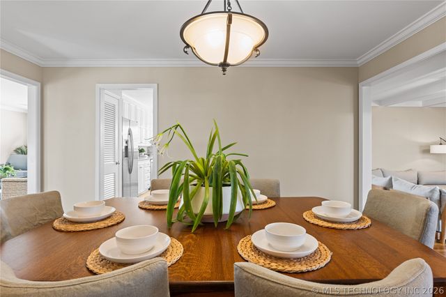 3707 E 47th Place, Tulsa, OK 74135