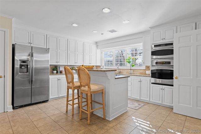 3707 E 47th Place, Tulsa, OK 74135