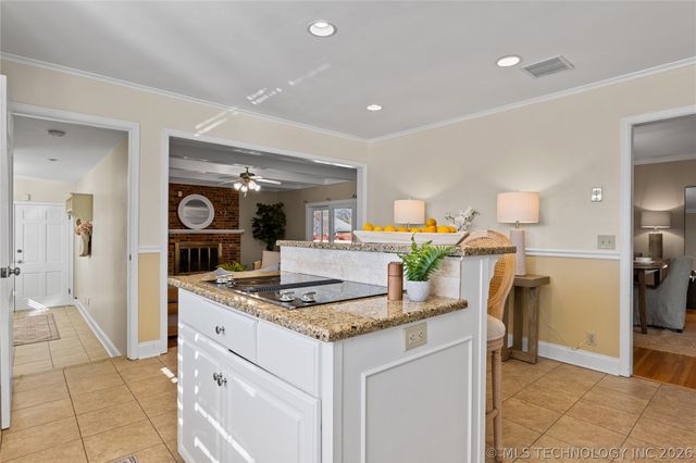 3707 E 47th Place, Tulsa, OK 74135