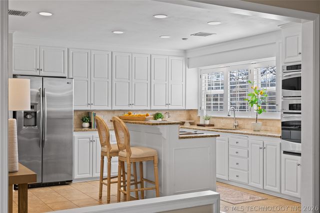 3707 E 47th Place, Tulsa, OK 74135