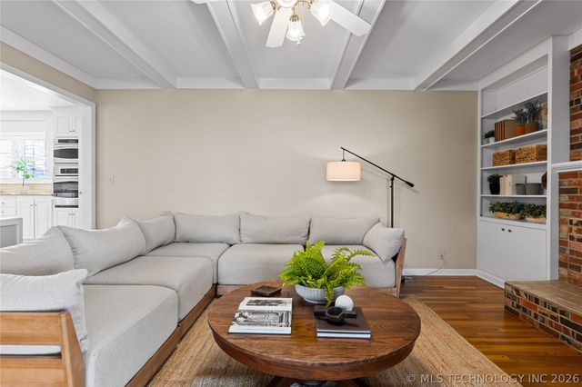 3707 E 47th Place, Tulsa, OK 74135