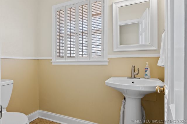 3707 E 47th Place, Tulsa, OK 74135