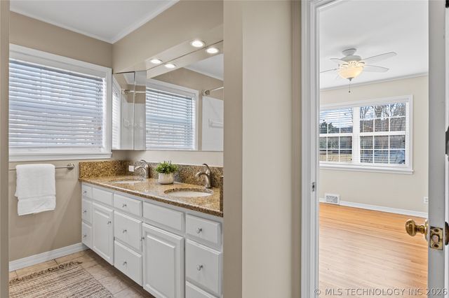 3707 E 47th Place, Tulsa, OK 74135