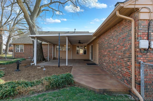 3707 E 47th Place, Tulsa, OK 74135