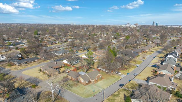 3707 E 47th Place, Tulsa, OK 74135
