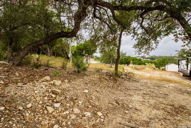 807 Scenic Hills Drive, Canyon Lake, TX 78133