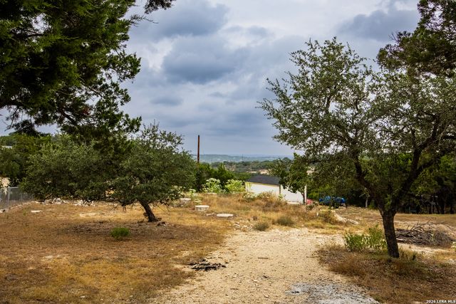 807 Scenic Hills Drive, Canyon Lake, TX 78133