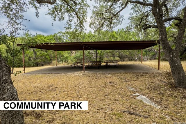 807 Scenic Hills Drive, Canyon Lake, TX 78133