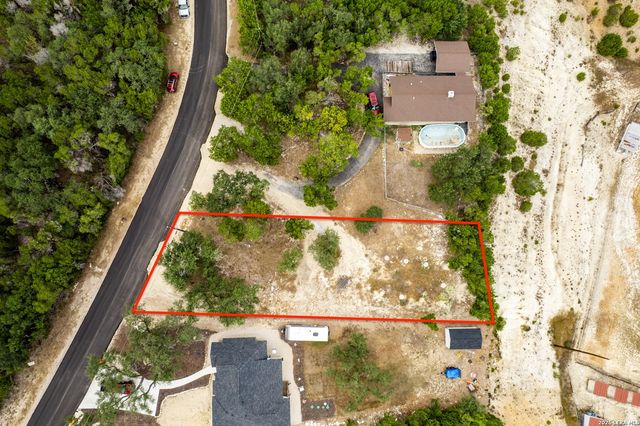 807 Scenic Hills Drive, Canyon Lake, TX 78133